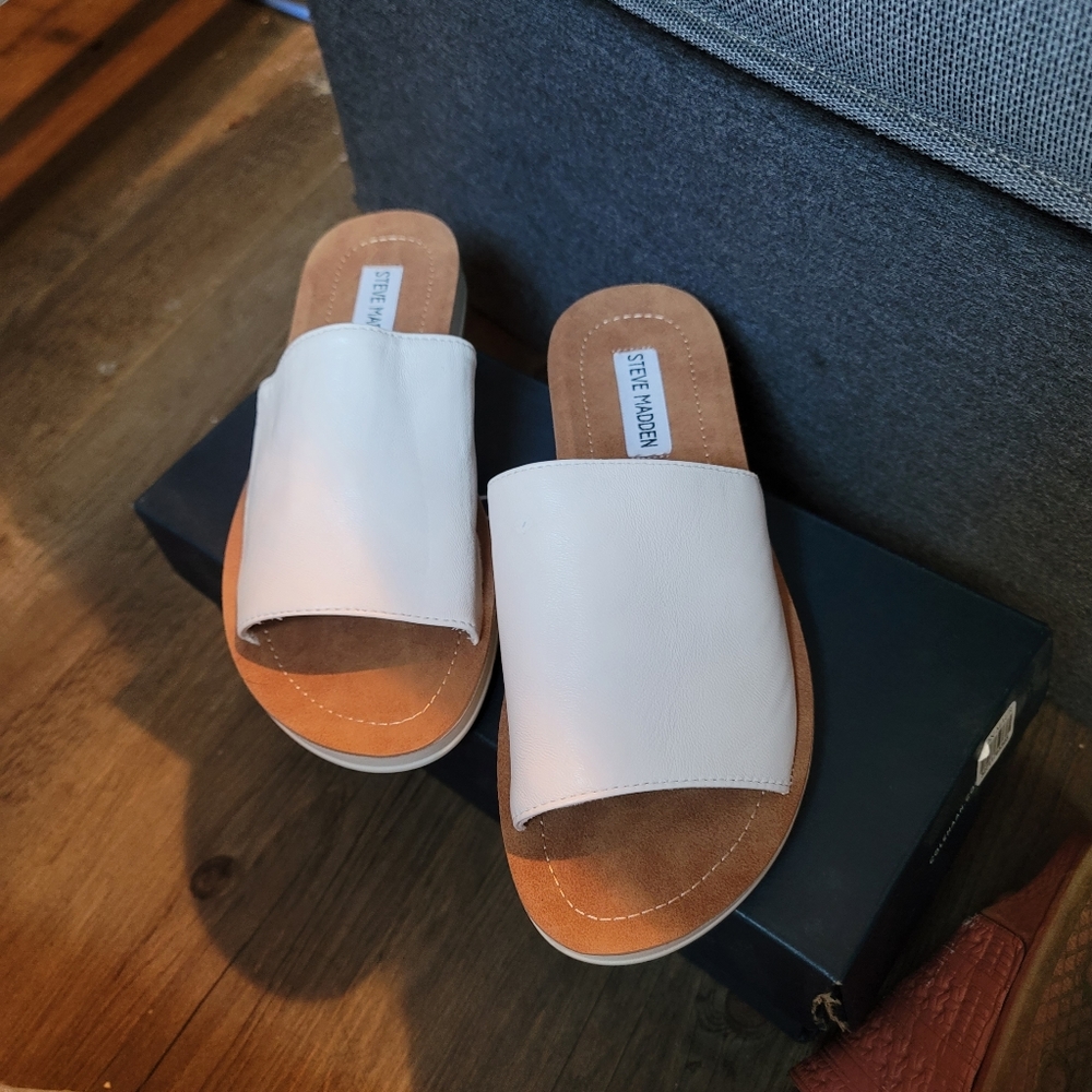 Steve Madden women Sandles